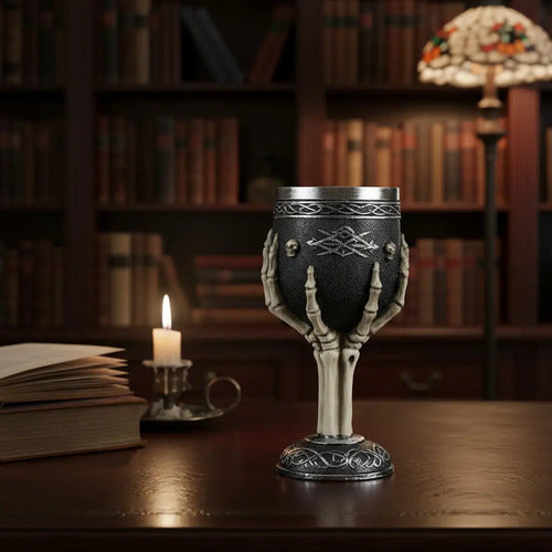 Copa Gótica Para Vino Vaso De Diseño De Mano De Esqueleto Negro Con Dorado