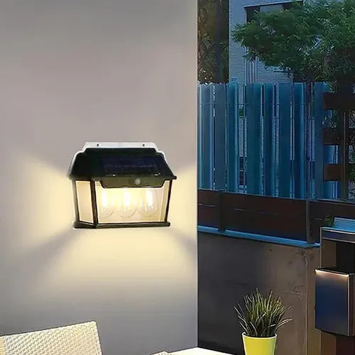 Farol Aplique Solar Triple Ampolleta Sensor De Movimiento Negro
