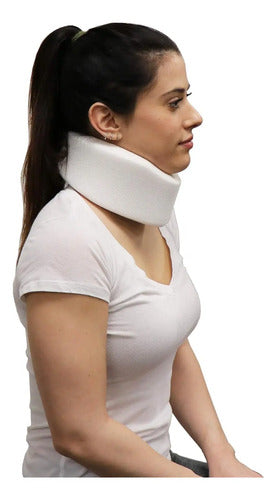 Collar Cervical Universal Blanco Acolchado De Espuma Xl Blanco